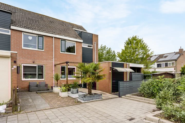 Foto 29 van Dominee Janzoniusstraat 19