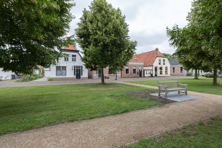 Photo 14 of Voorstraat 31