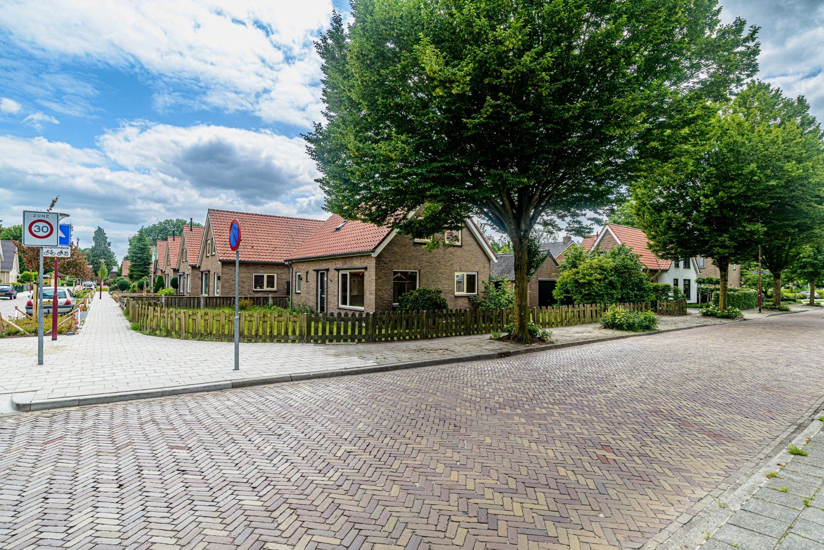 Foto 24 van Grensweg 22