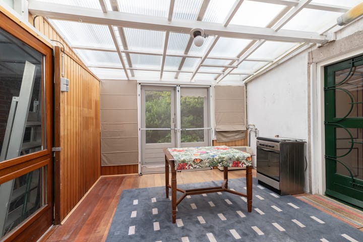 Photo 42 of Voorstraat 31