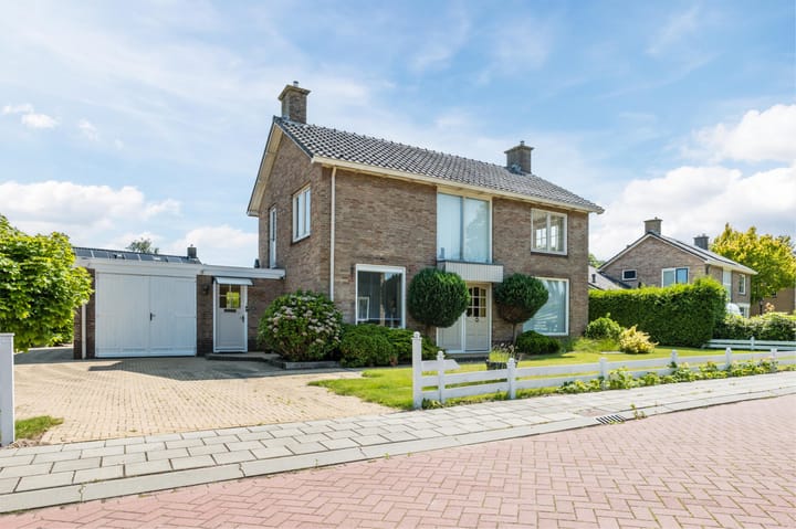 Foto 1 van Boringshof 4