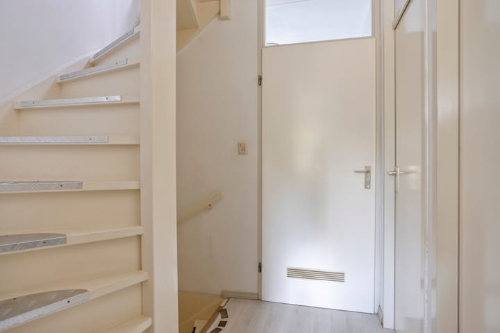 Foto 10 van Emilie Knappertstraat 18