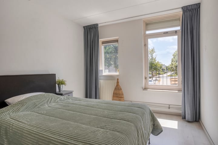 Foto 12 van Emilie Knappertstraat 18