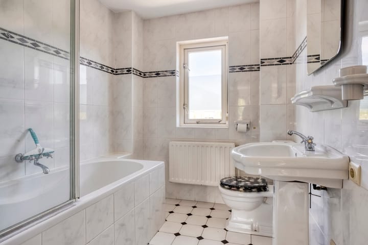 Foto 17 van Emilie Knappertstraat 18