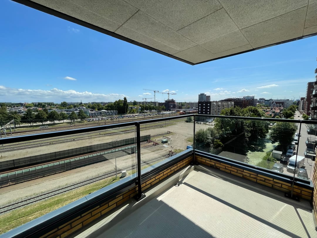 Foto 11 van Mahoniehout 430