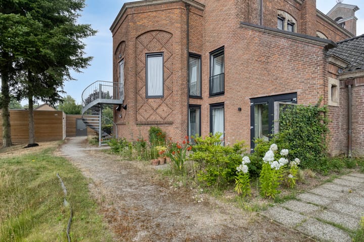 Foto 24 van Dorpstraat 32-D