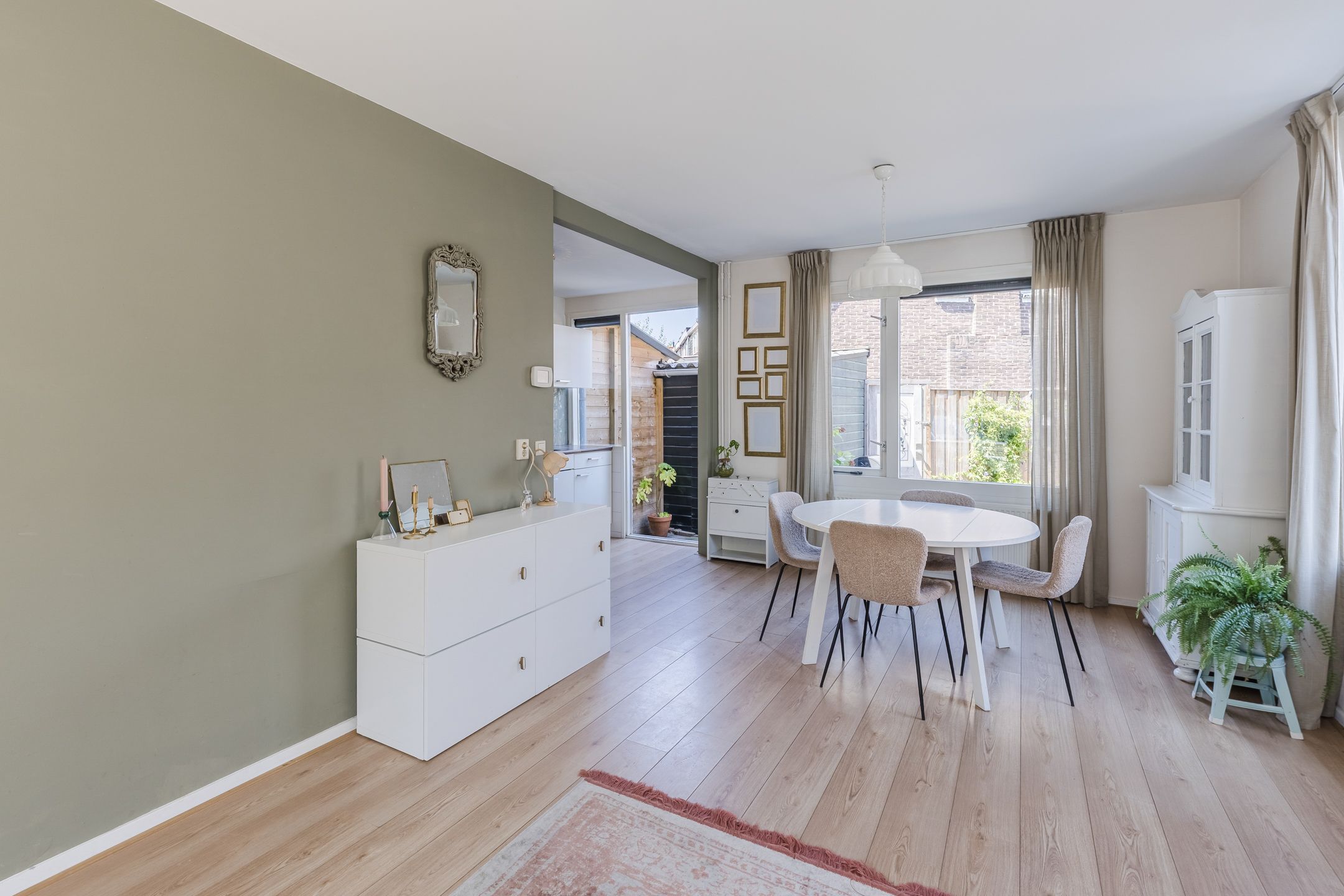 Foto 3 van Onegastraat 16