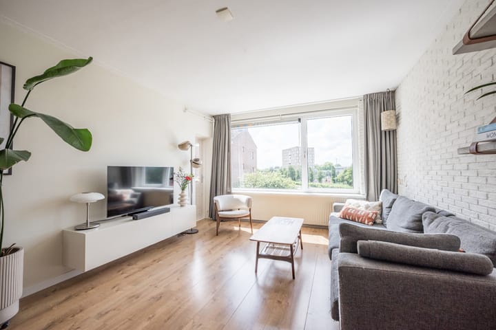 Foto 2 van Delftlaan 309-III