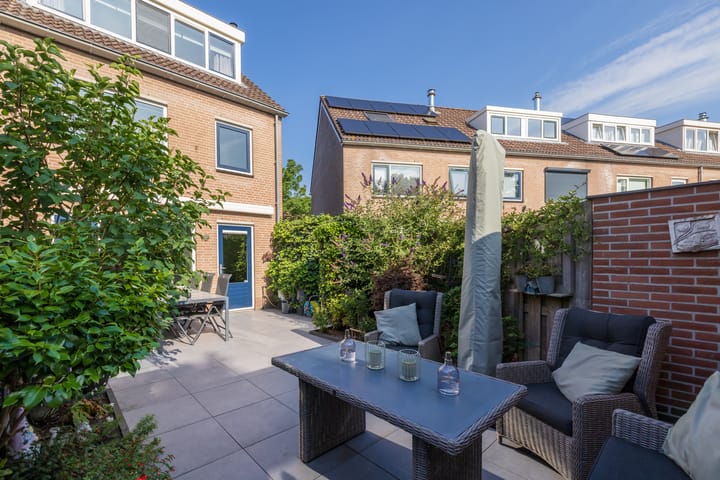 Foto 16 van Clusiusstraat 30