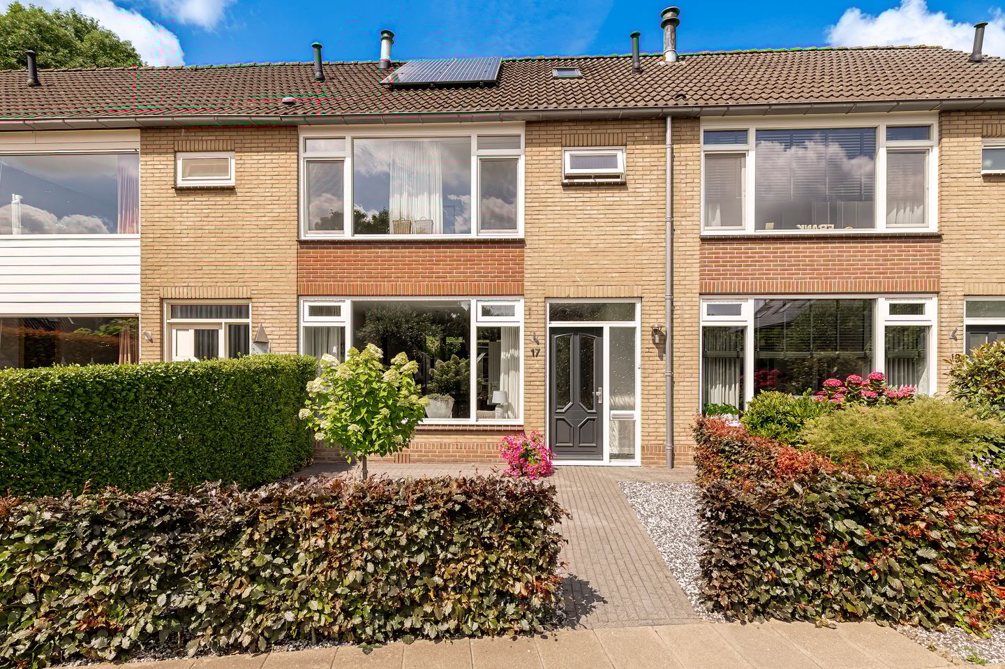 Foto 1 van Dr. van der Willigenstraat 17