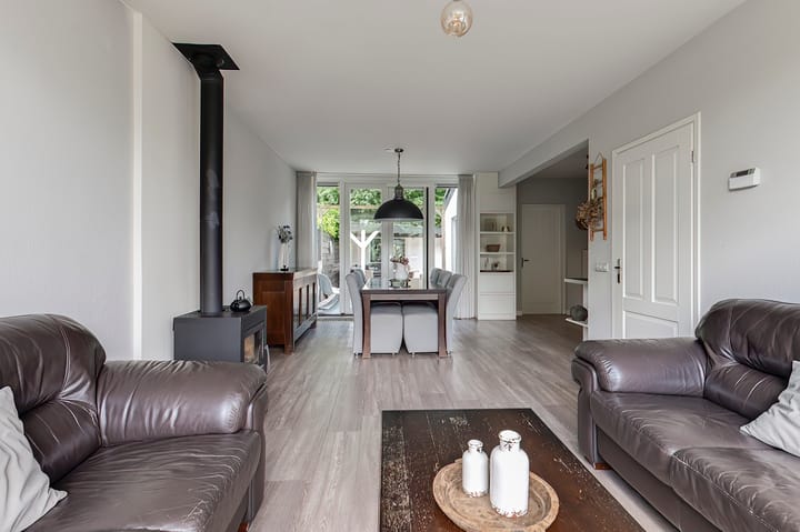 Foto 5 van Dr. van der Willigenstraat 17