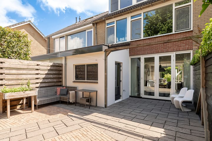 Foto 37 van Dr. van der Willigenstraat 17