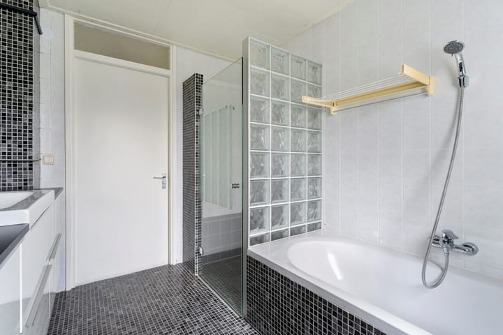 Foto 32 van Fonteinkruid 19-A