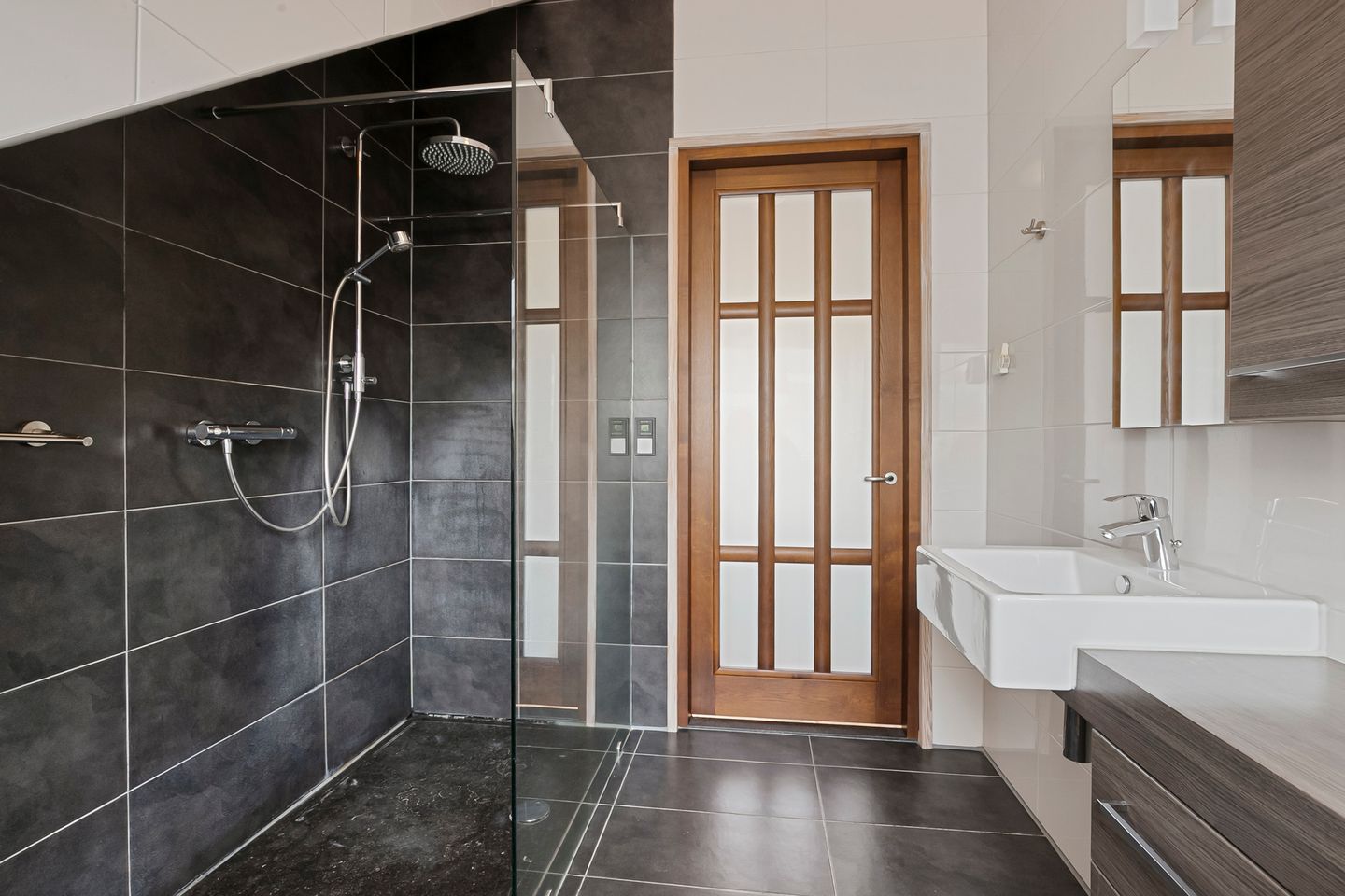 Foto 25 van Rijksstraatweg 210