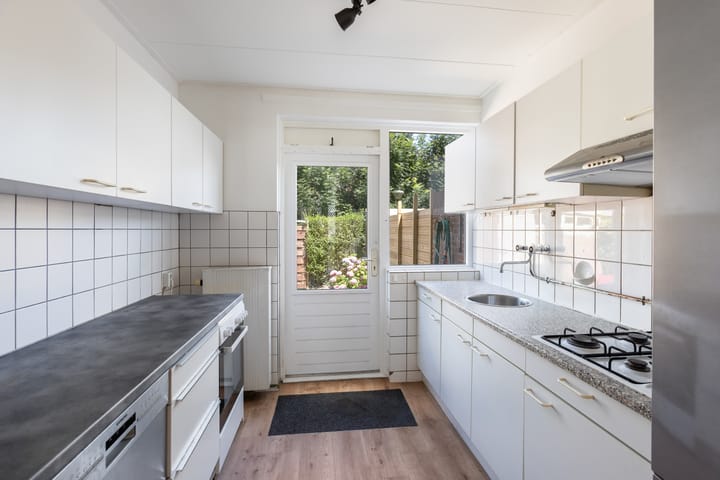 Photo 9 of Burgemeesters Van Waningstraat 3