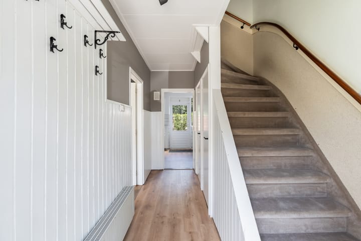 Photo 13 of Burgemeesters Van Waningstraat 3