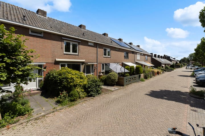 Photo 33 of Burgemeesters Van Waningstraat 3