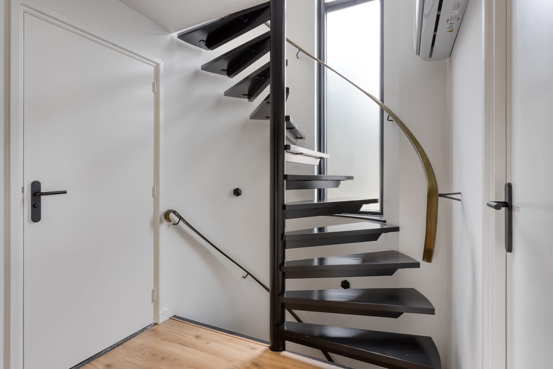 Foto 16 van Valkenierstraat 181