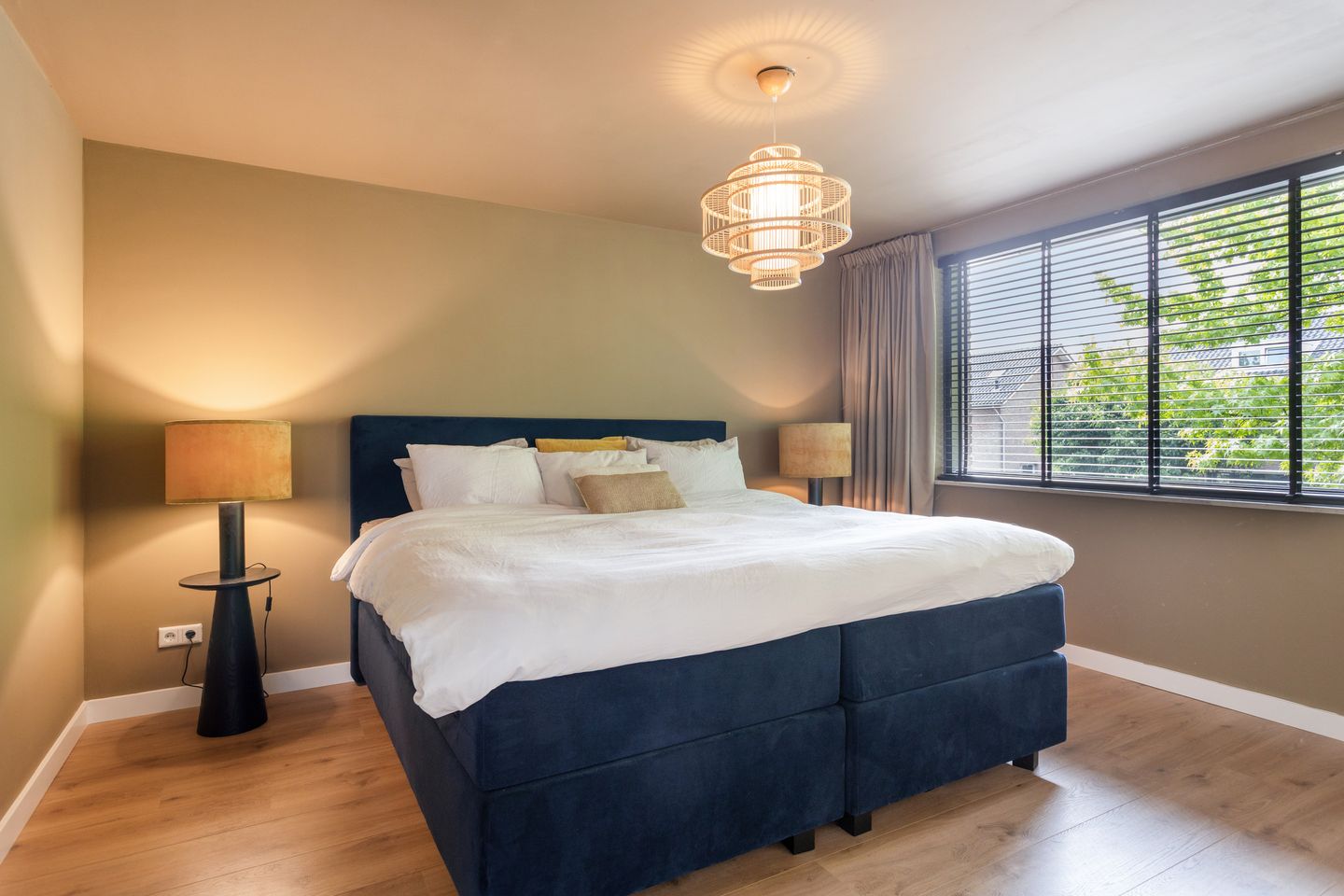 Foto 20 van Valkenierstraat 181