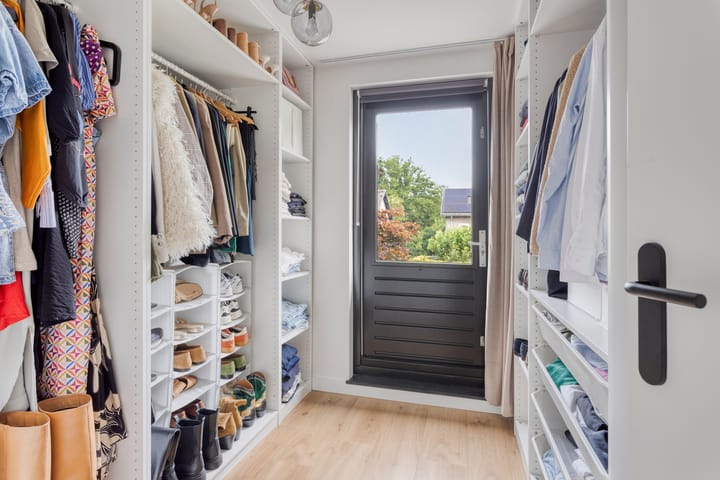 Foto 23 van Valkenierstraat 181