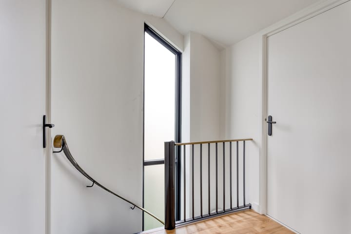 Foto 25 van Valkenierstraat 181