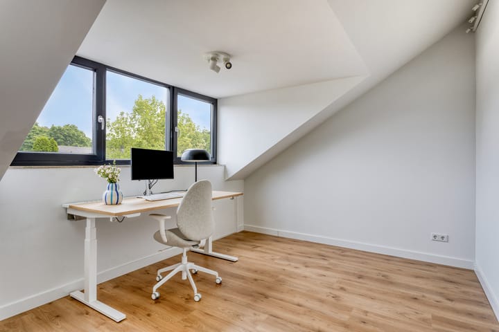 Foto 26 van Valkenierstraat 181