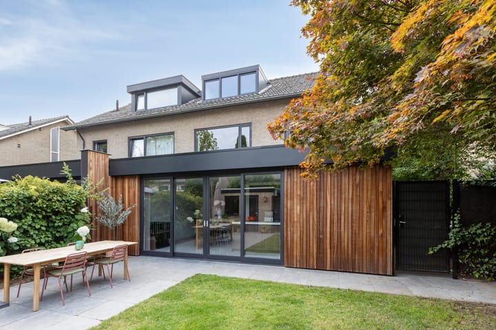 Foto 31 van Valkenierstraat 181