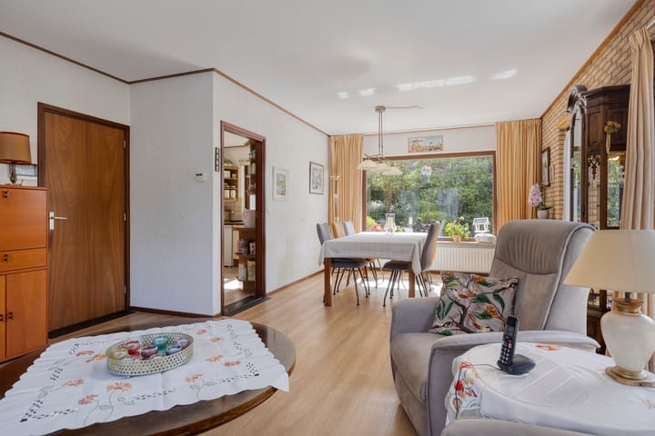 Foto 13 van Wethouder Dekkerstraat 1