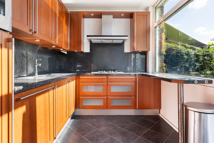 Foto 8 van Admiraal de Ruyterlaan 4