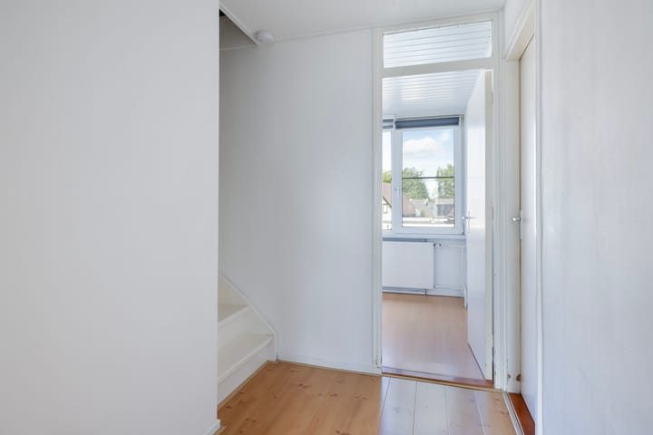 Foto 10 van Admiraal de Ruyterlaan 4