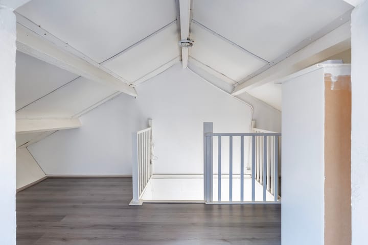 Foto 18 van Admiraal de Ruyterlaan 4