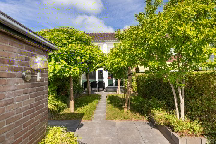 Foto 22 van Admiraal de Ruyterlaan 4