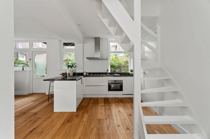 Photo 5 of Tweede Leeghwaterstraat 1