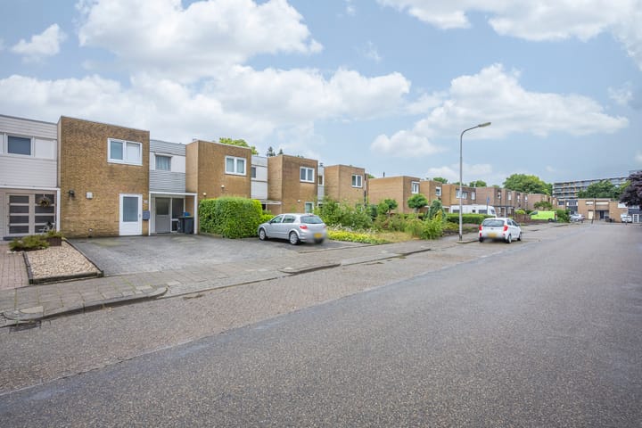 Foto 28 van St.Bernadettestraat 35