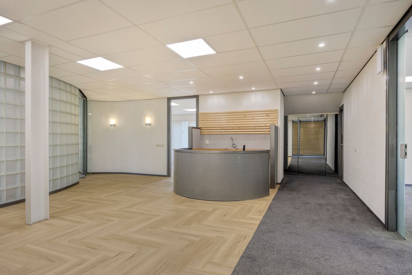 View photo 4 of Ainsworthstraat 26