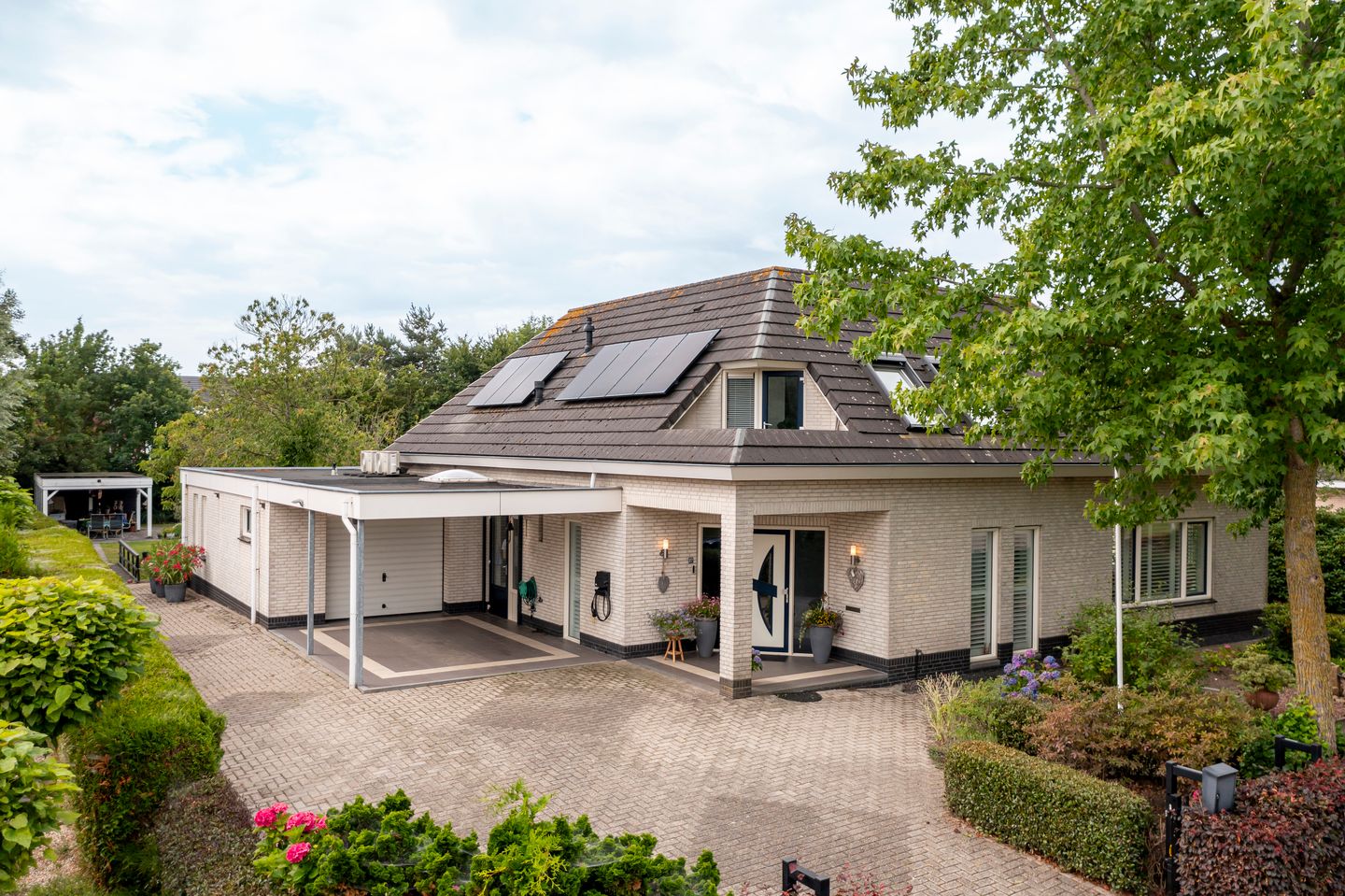 Foto 1 van Roerdompstraat 27