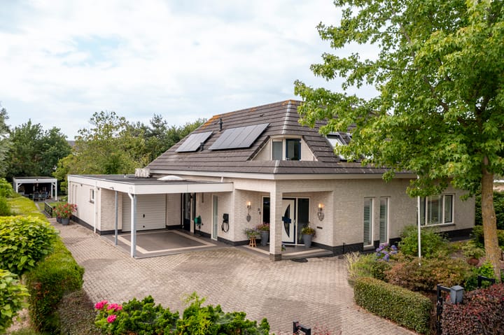 Foto 1 van Roerdompstraat 27