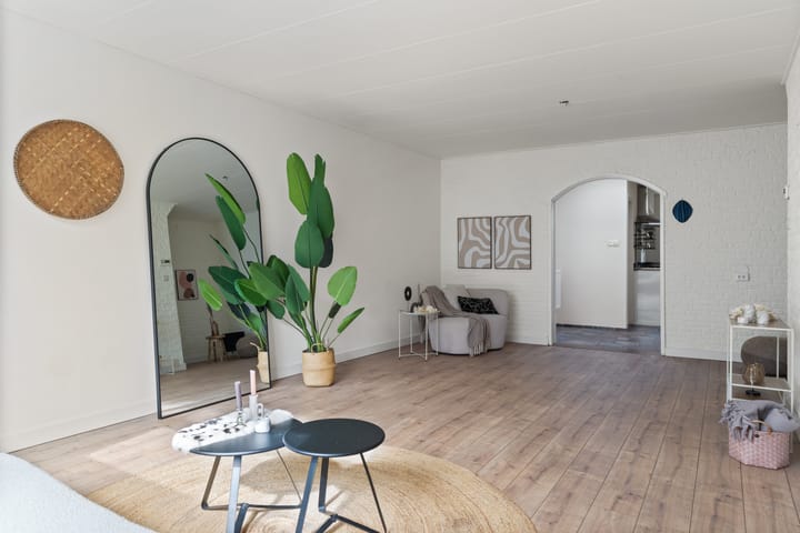 Foto 2 van Middelharnissestraat 12