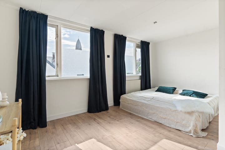 Foto 22 van Middelharnissestraat 12