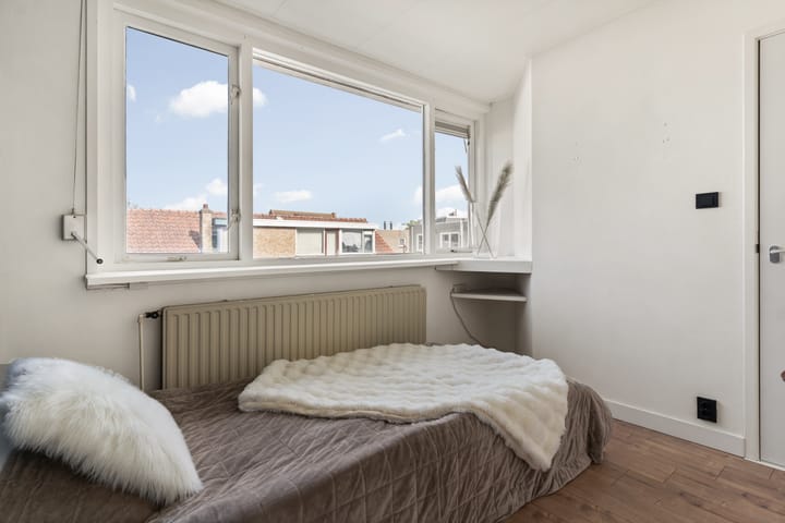 Foto 25 van Middelharnissestraat 12