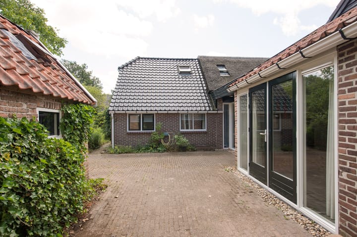 Foto 13 van Wolfgarensweg 2