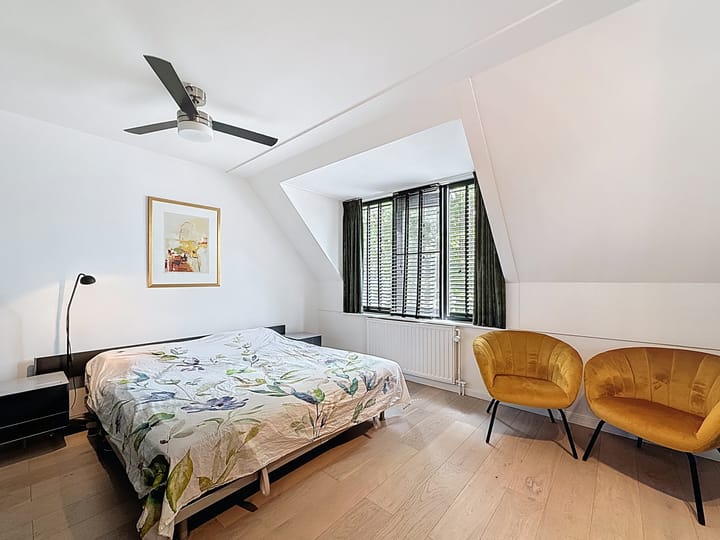 Photo 13 of Hanzestraat 15