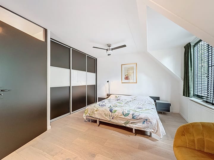 Photo 15 of Hanzestraat 15