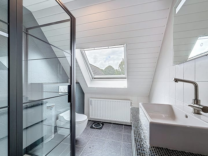 Photo 18 of Hanzestraat 15