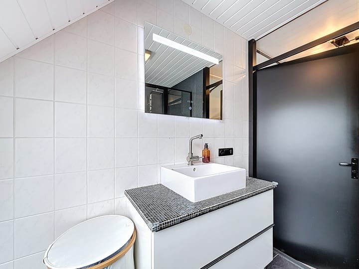 Photo 19 of Hanzestraat 15