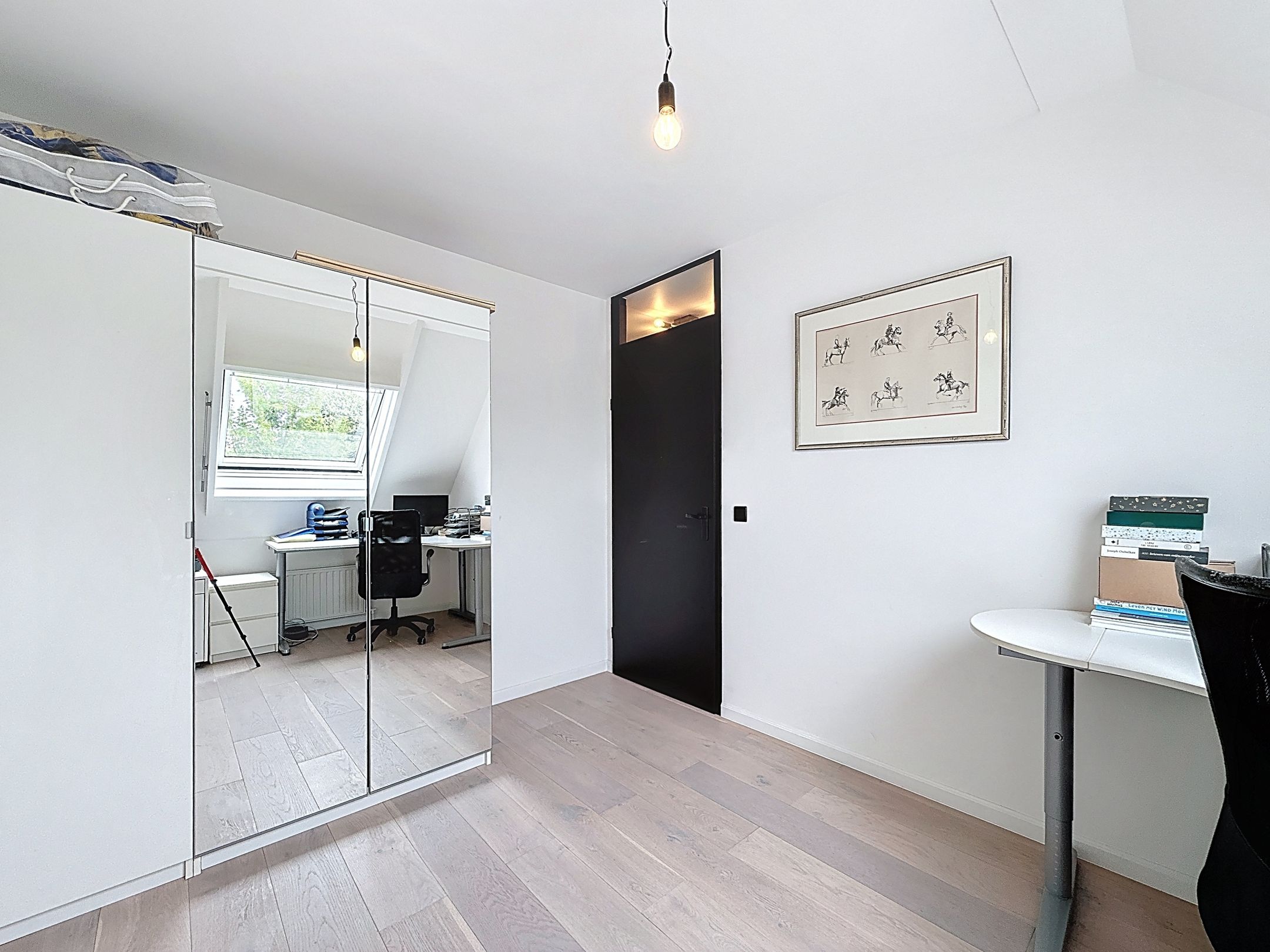 Photo 21 of Hanzestraat 15