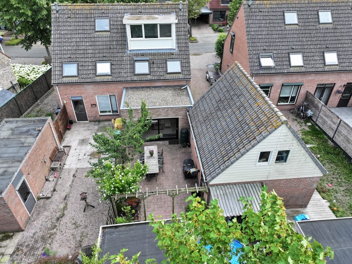 Photo 29 of Hanzestraat 15