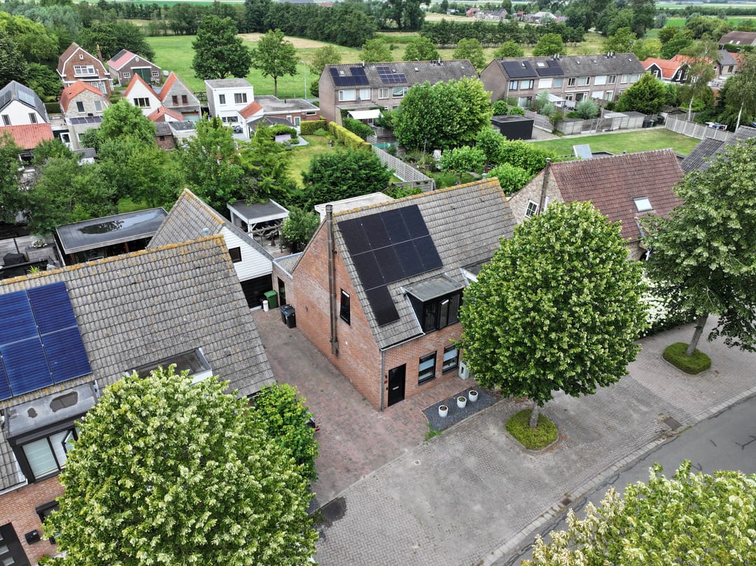 Photo 31 of Hanzestraat 15