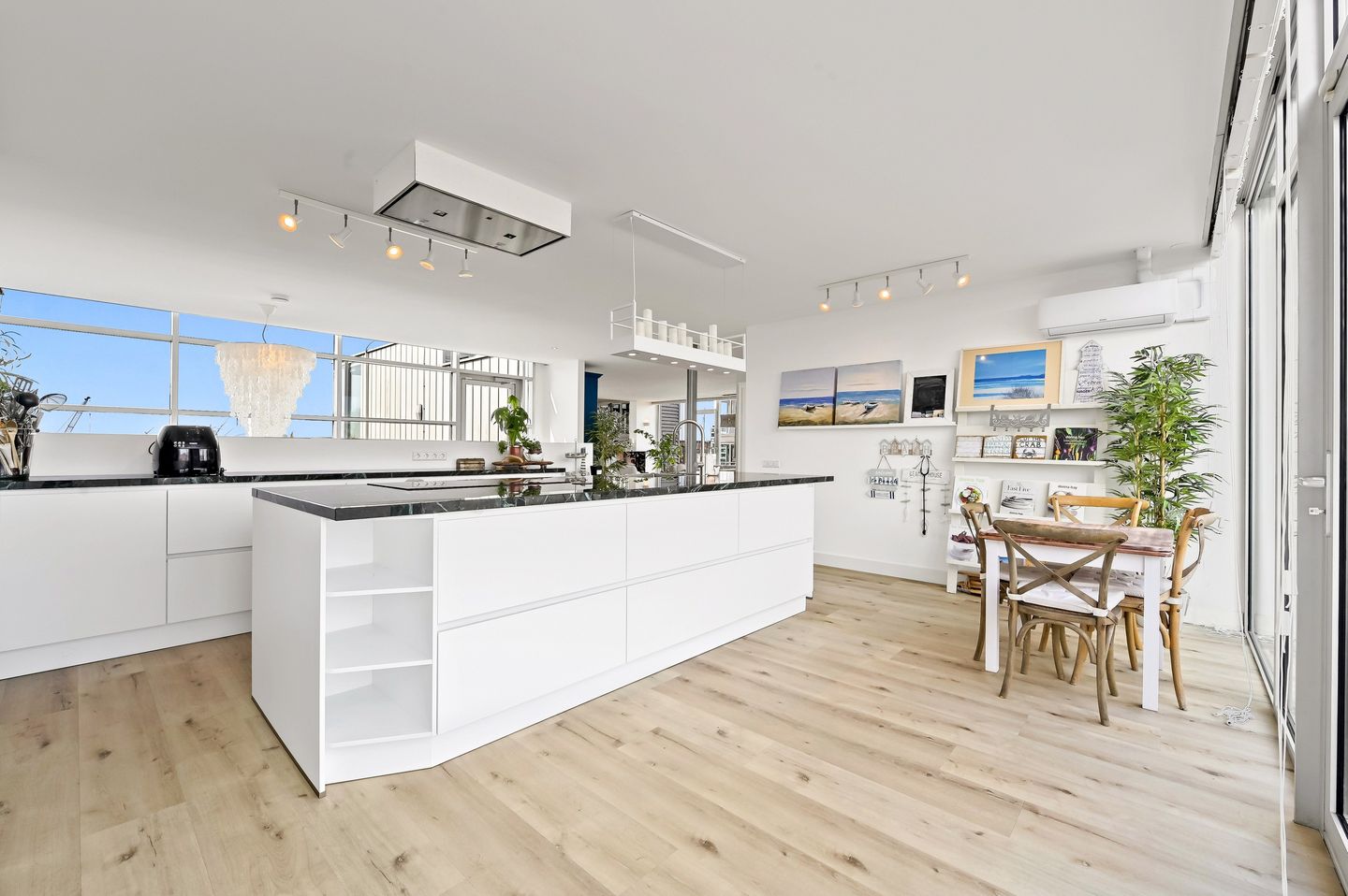 Foto 19 van Dr. Lelykade 58-A