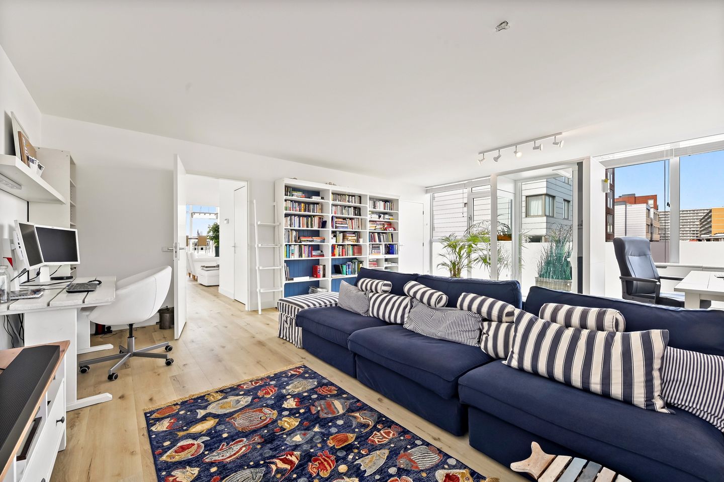 Foto 44 van Dr. Lelykade 58-A